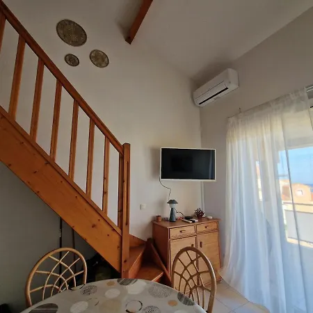 Apartament Joli T3 Mezzanine Face A La